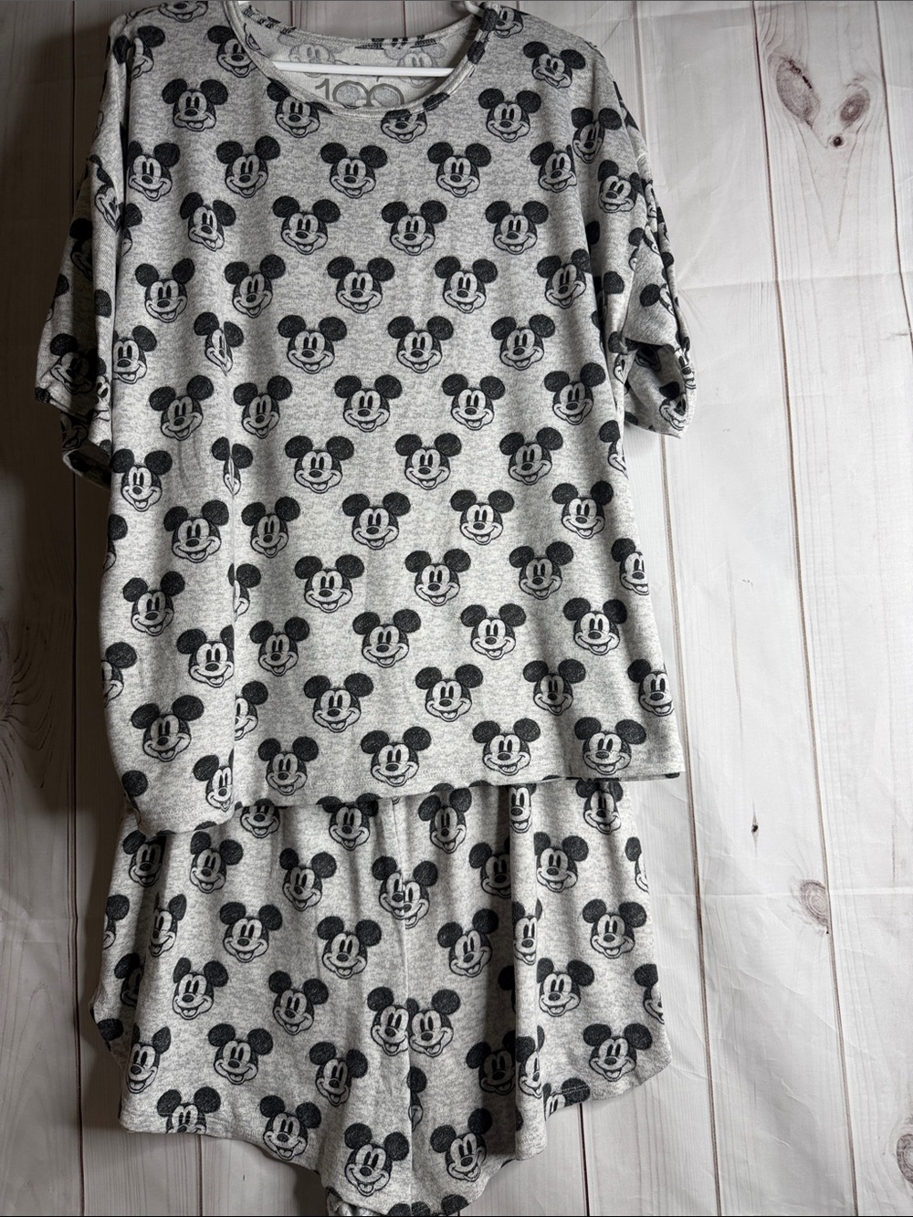 Disney Mickey Mouse Short Pajama Set xl (16-18) - Picture 1 of 5